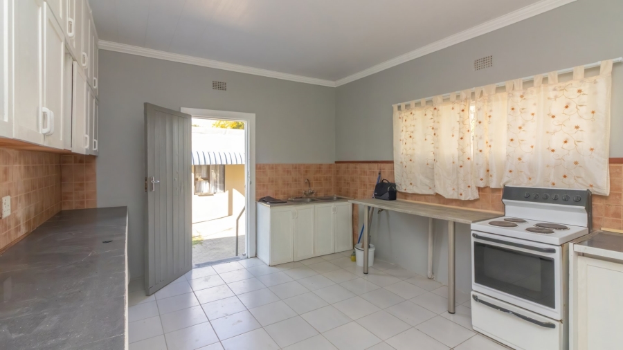 3 Bedroom Property for Sale in Kroonheuwel Free State